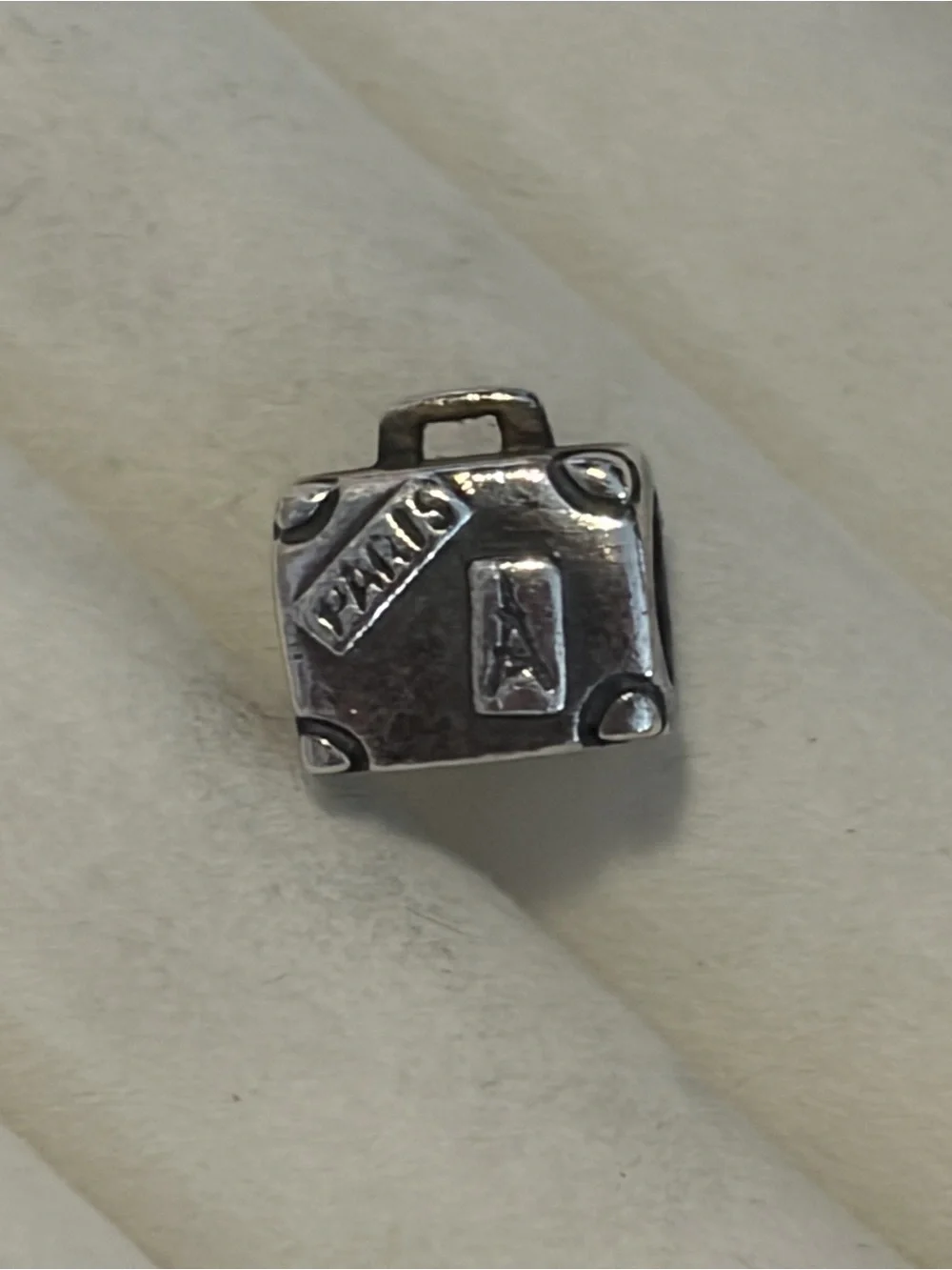 retired, authentic Pandora Suitcase Charm (item number 790362) - Picture 1 of 3